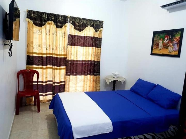 Hostal Playa Imperial Manta Ngoại thất bức ảnh